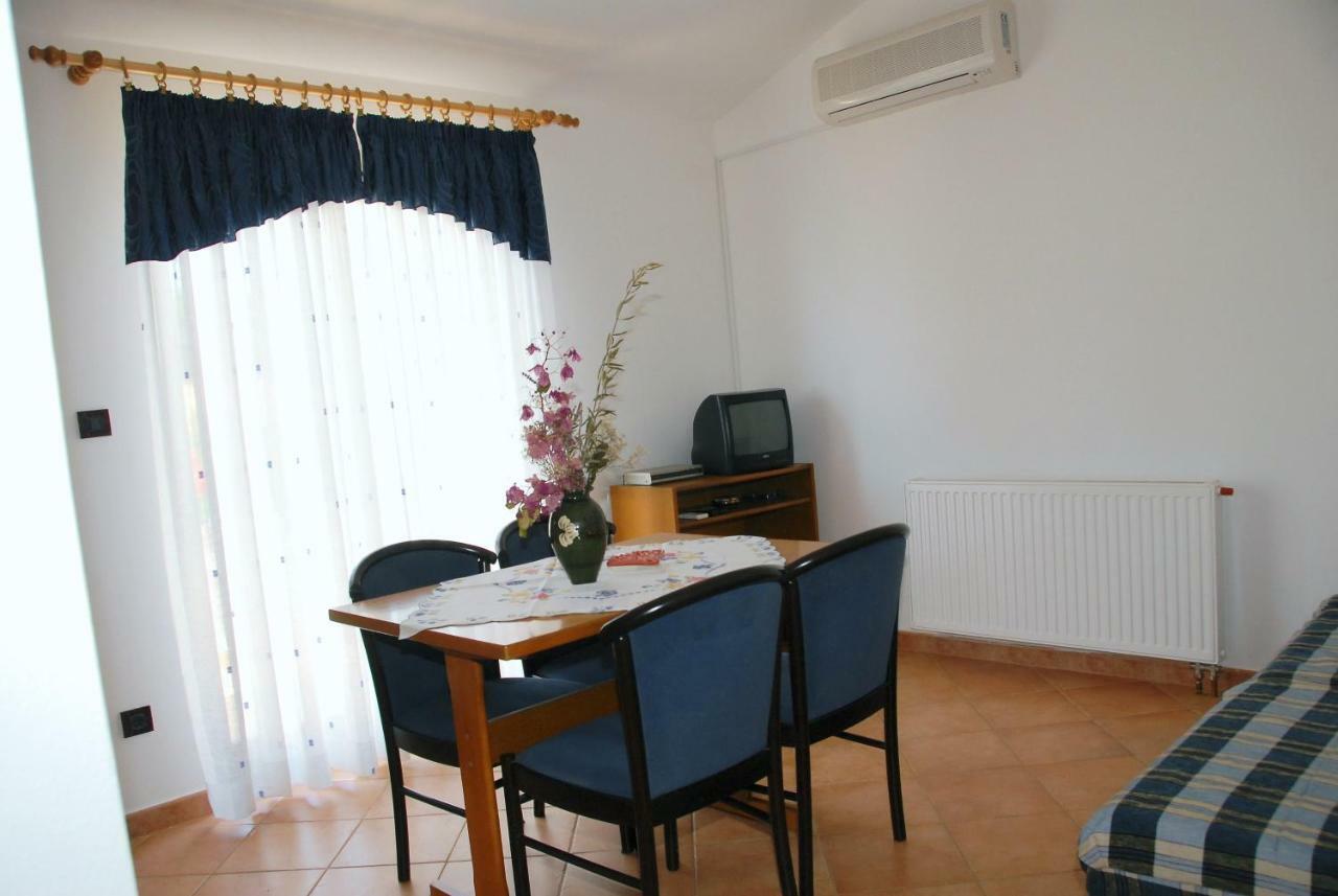 Apartmani Bauk Porec Exterior photo