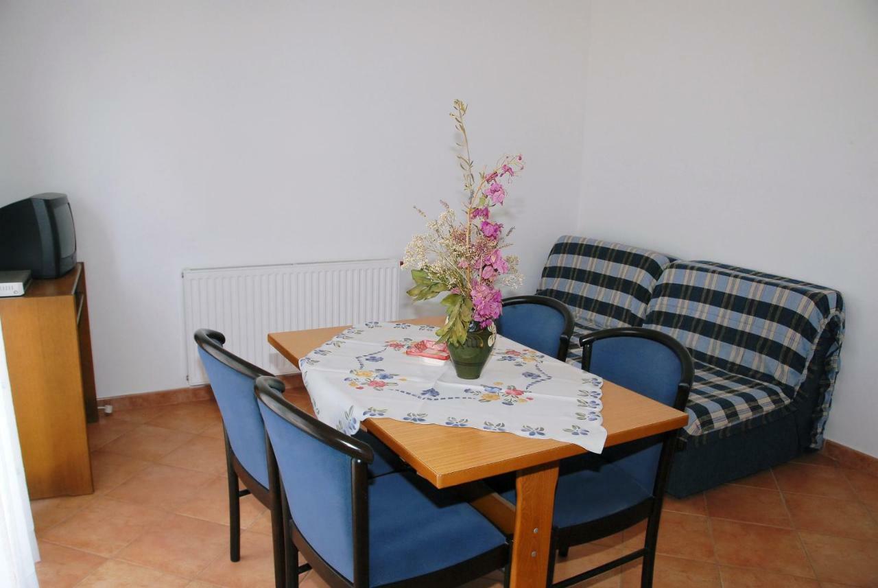 Apartmani Bauk Porec Exterior photo